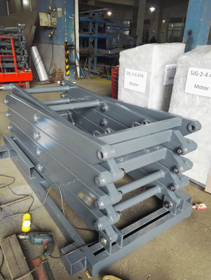 4.5m Height Anti Skid Vertical Cargo Lift Safest To Top Mezzanine
